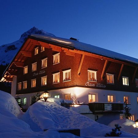 Haus Wallis Hotel Лех ам Алберг Стая снимка