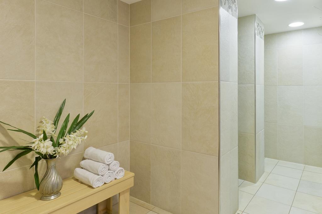 Haus Wallis Hotel Лех ам Алберг Екстериор снимка