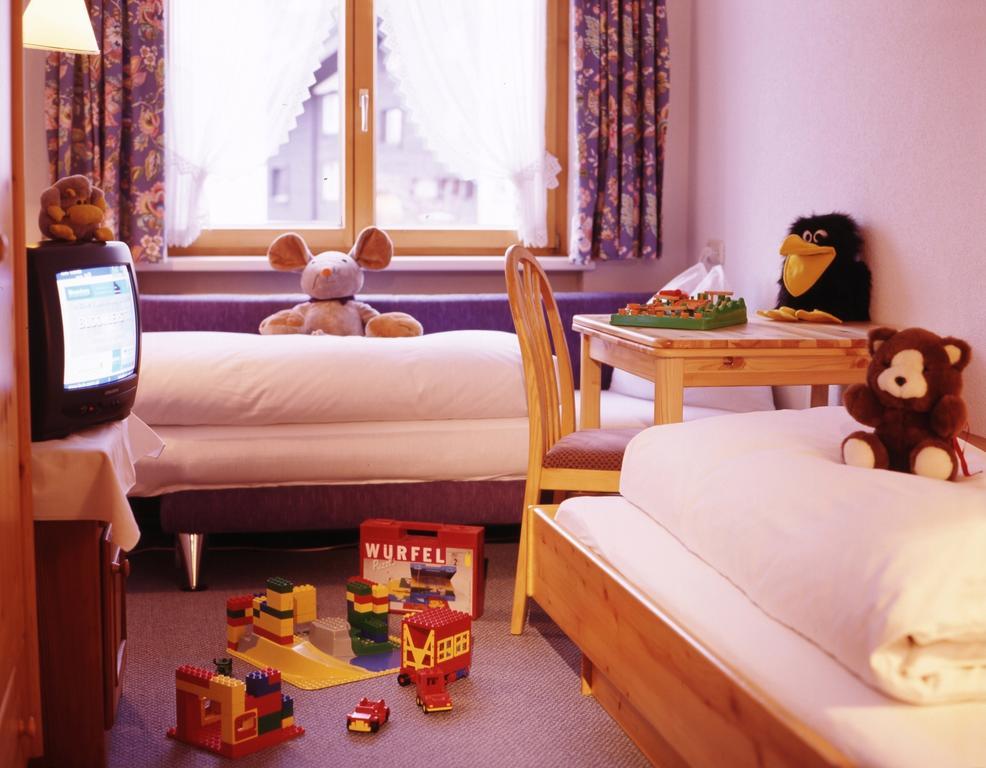 Haus Wallis Hotel Лех ам Алберг Екстериор снимка