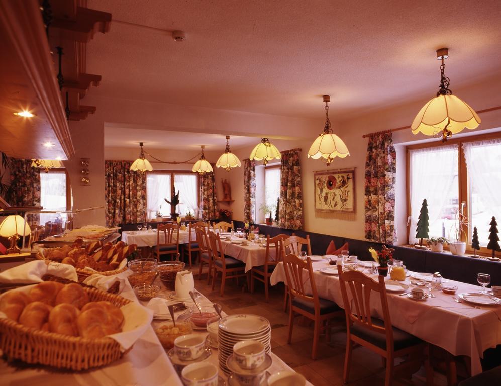 Haus Wallis Hotel Лех ам Алберг Екстериор снимка