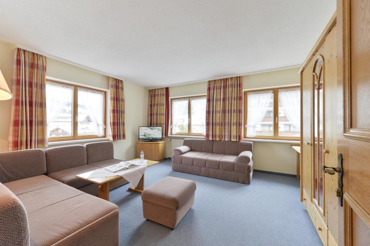 Haus Wallis Hotel Лех ам Алберг Стая снимка