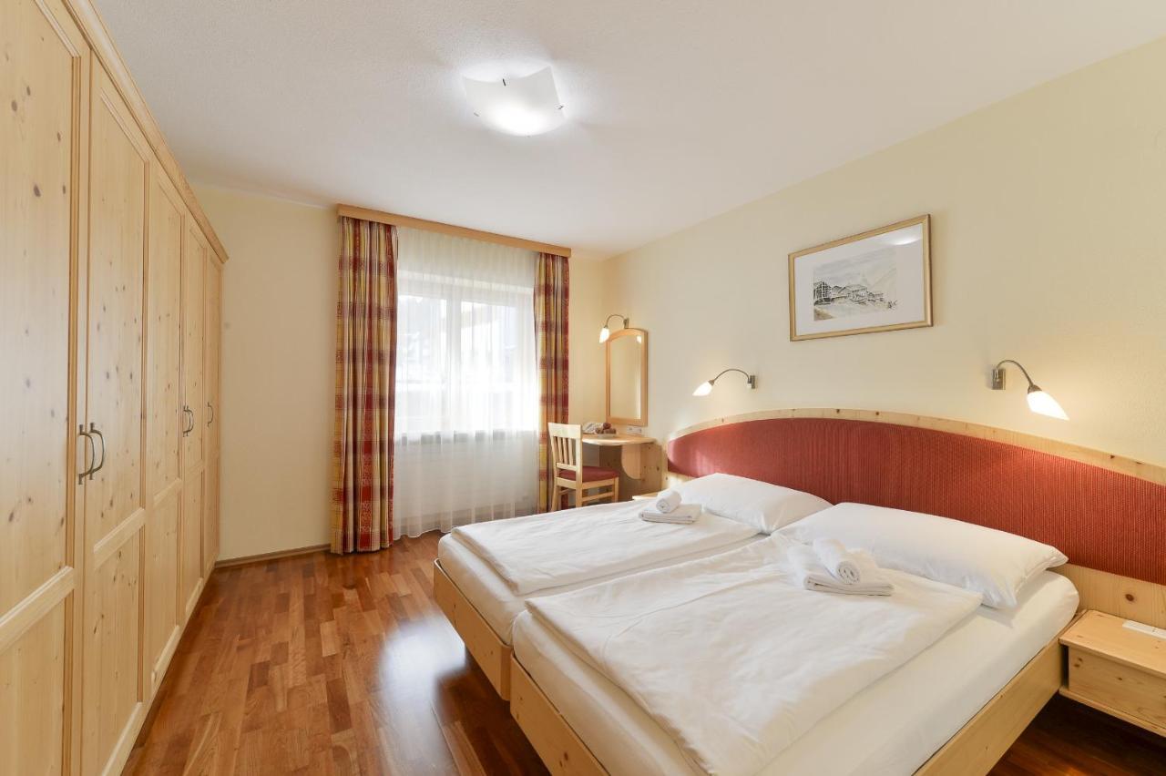 Haus Wallis Hotel Лех ам Алберг Стая снимка
